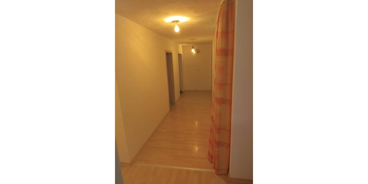 Erdgeschoßwohnung Laberweinting - 3.5 Zimmer, 97 m&sup2;, 750&euro; | Angebot:26193730