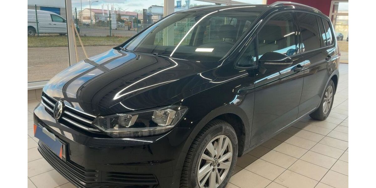 VW Touran 26.088 km 22.900 &euro; Dörnigheim 63477