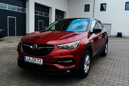 Opel Grandland (X) 111.000 km 12.000 € Landshut 84028