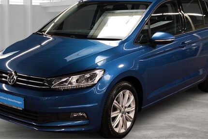 VW Touran 50.402 km 23.950 &euro; Oldenburg / Holst. 23758