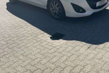 Mazda 5 133.230 km 9.990 &euro; Pinneberg 25421