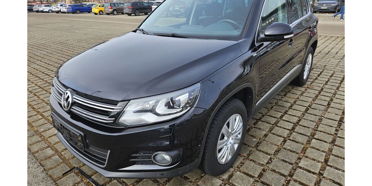 VW Tiguan 247.500 km 11.990 &euro; Ulm 89075