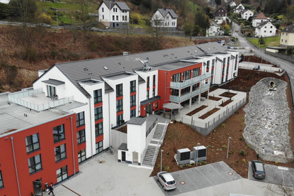 ELSTER & SÖHNE IMMOBILIEN präsentiert: Ein Ort für Genießer und für einen ruhigen Lebensabend zimmer