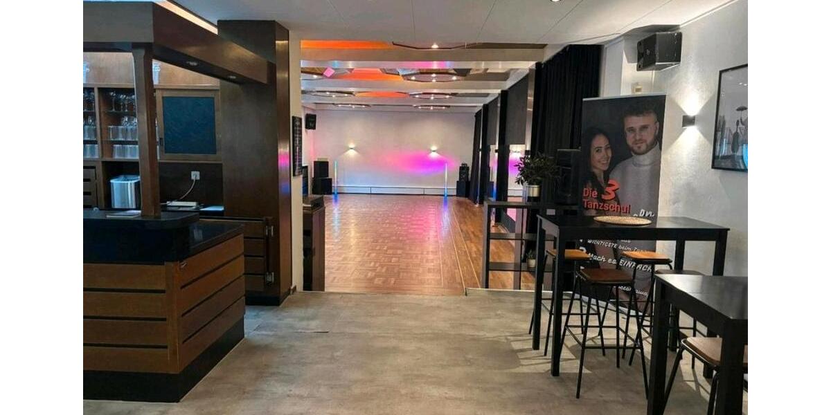 Heller Kursraum mit Bistro* Yoga, Hipp-Hopp* stundenweise zimmer