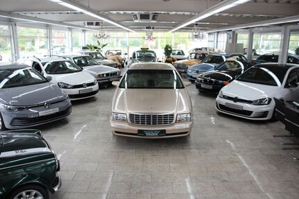 Cadillac Deville 160.000 km 5.850 &euro; Essen 45356