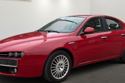 Alfa Romeo 159 142.984 km 1.999 € Berlin 12681
