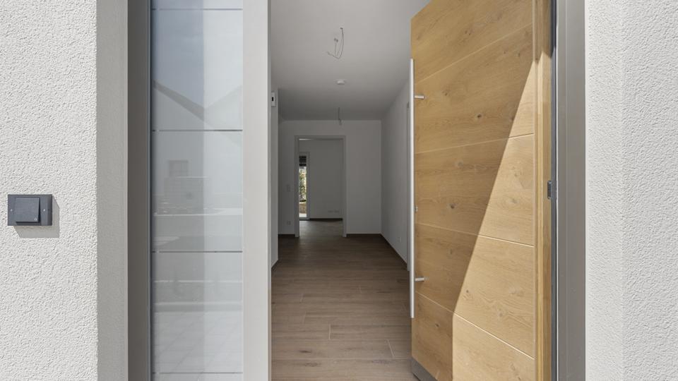 Reihenhaus Ingolstadt - 5.5 Zimmer, 150 m&sup2;, 1.950&euro; | Angebot:26561422