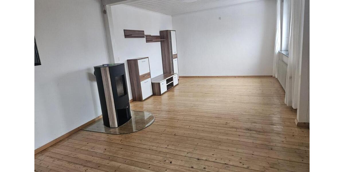 Einfamilienhaus Bad Hersfeld - 4 Zimmer, 105 m&sup2;, 900&euro; | Angebot:24954784