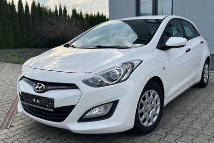 Hyundai i30 122.000 km 6.200 &euro; Remagen 53424