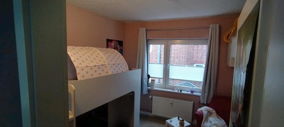 Etagenwohnung Preetz - 5 Zimmer, 100 m&sup2;, 1.200&euro; | Angebot:25381377