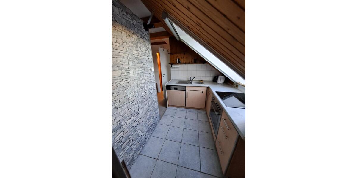 Dachgeschoßwohnung Neumünster Böcklersiedlung - 1 Zimmer, 22 m&sup2;, 630&euro; | Angebot:26324219