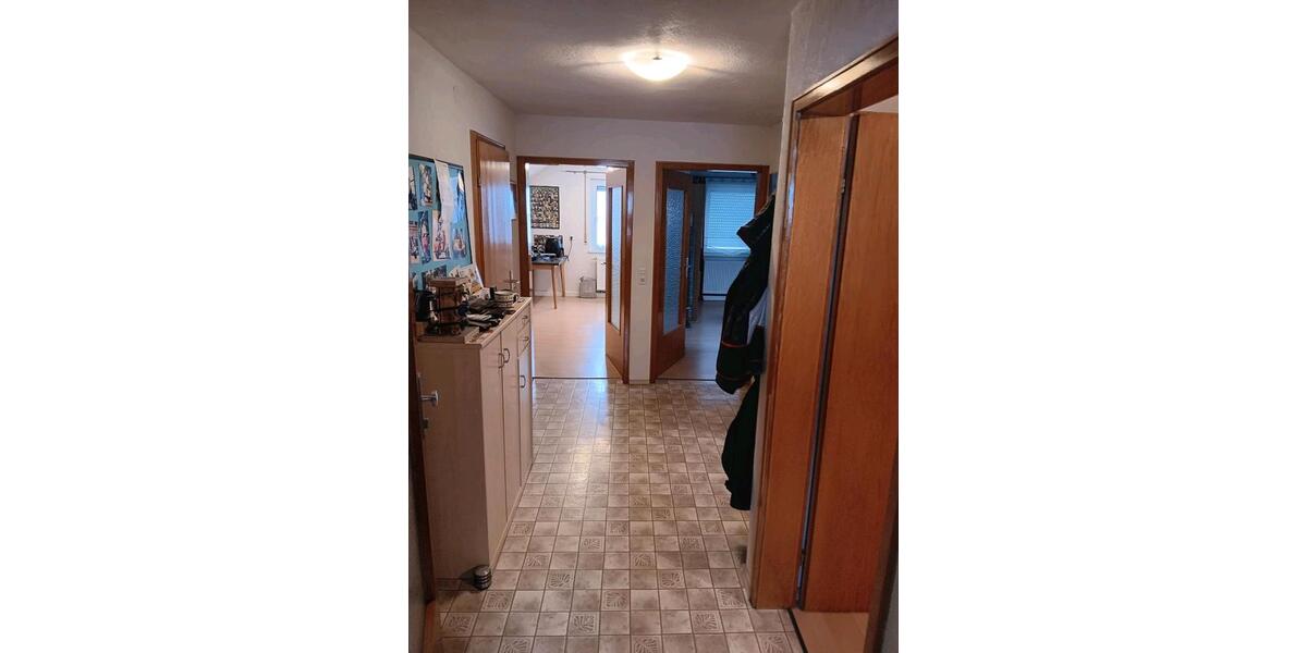 3-Zimmer-Dachgeschosswohnung, Gartenanteil, Garage & Stellplatz 3 zimmer