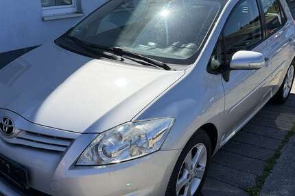 Toyota Auris 171.562 km 6.500 &euro; Heidenau bei Dresden 01809