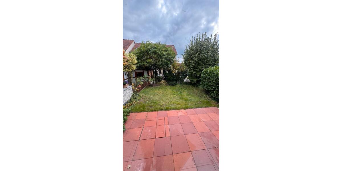 Reiheneckhaus, 134qm, 2x Garten, 3x Bäder renoviert, Einbauküche 5 zimmer