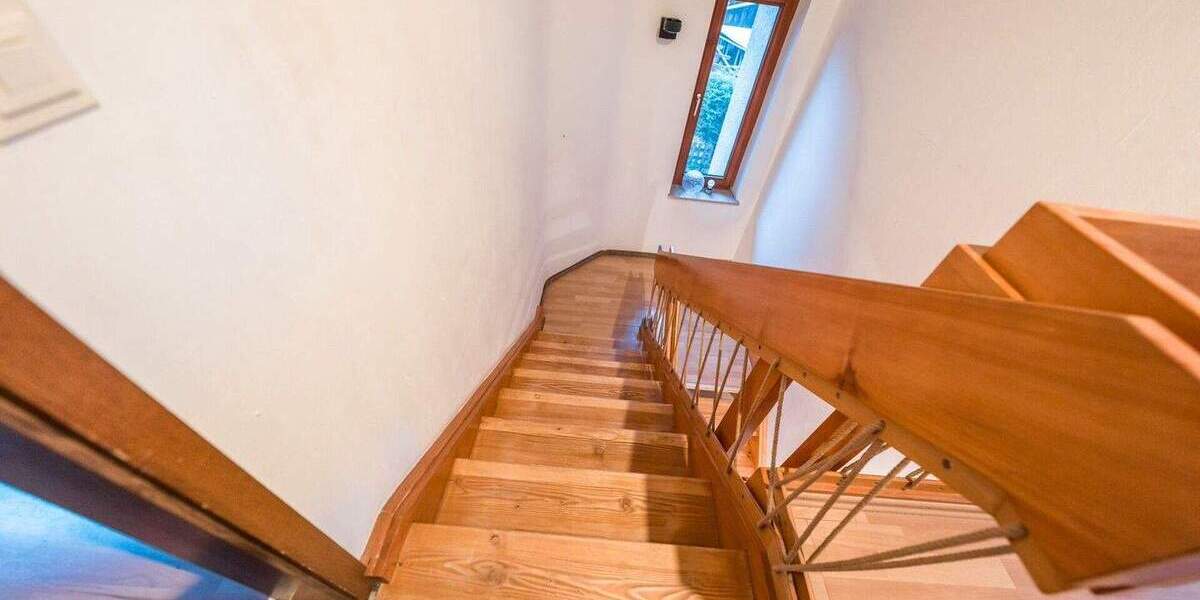 Leben in der Idylle! Gepflegtes Einfamilienhaus mit Garage und sensationellem Garten in Rudersberg-Lindental 6 zimmer