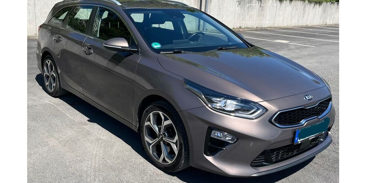 Kia ceed Sportswagon 103.000 km 12.990 &euro; Windischeschenbach 92670