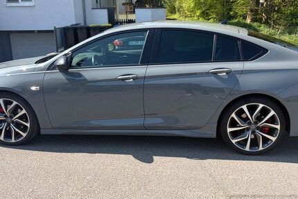 Opel Insignia 131.000 km 19.000 &euro; Büttelborn-Worfelden 64572