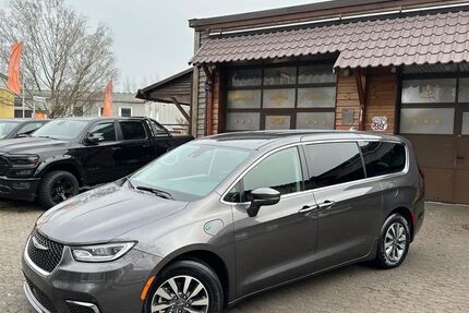Chrysler Pacifica 52.900 km 39.900 &euro; Isernhagen 30916