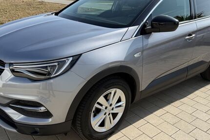Opel Grandland (X) 44.000 km 17.800 &euro; Schelklingen 89601