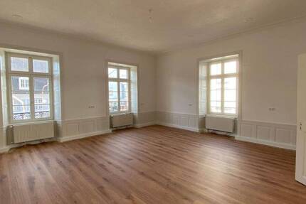 Wohnung Grenzach-Wyhlen Grenzach - 4 Zimmer, 180 m&sup2;, 1.980&euro; | Angebot:26346883
