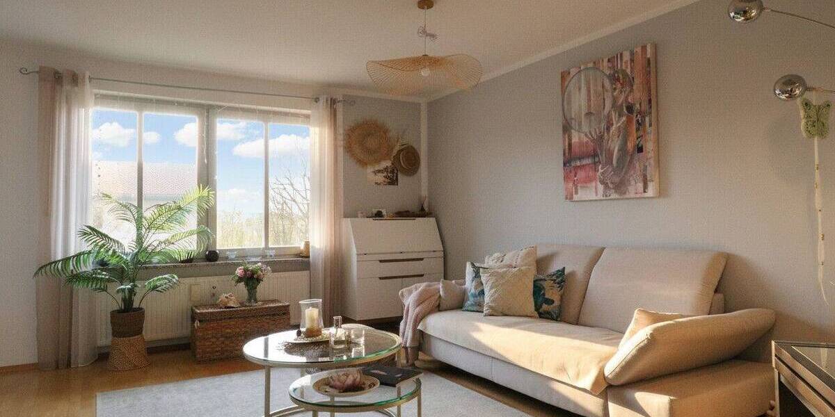 RESERVIERT !!! Wohnen mit Wohlfühlfaktor - Solide vermietete, helle 4-Zimmer-Wohnung mit Loggia 4 zimmer