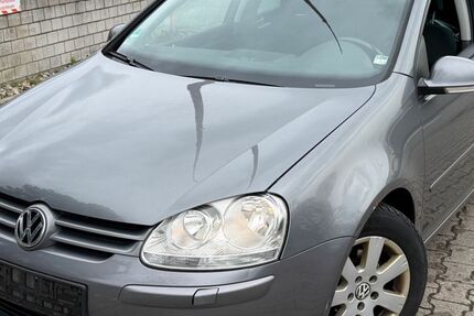 VW Golf 272.911 km 2.299 &euro; Frankfurt am Main 65933