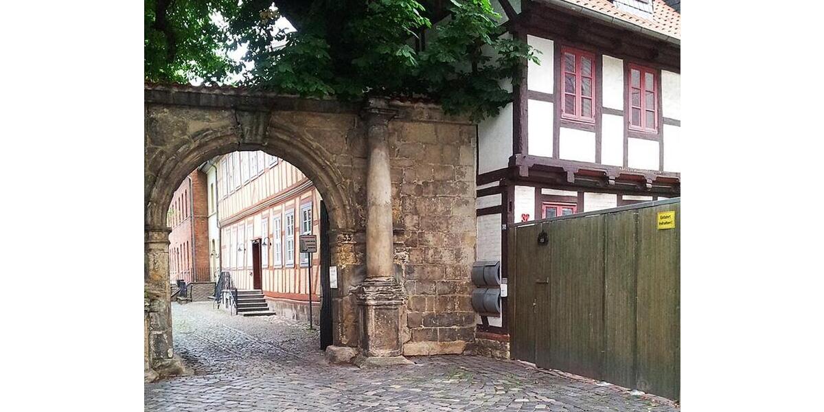 Möblierte 2,5 Zimmer Wohnung EG (45 m²) mit EBK in der Altstadt 2.5 zimmer