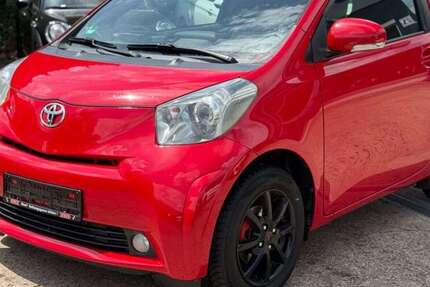 Toyota iQ