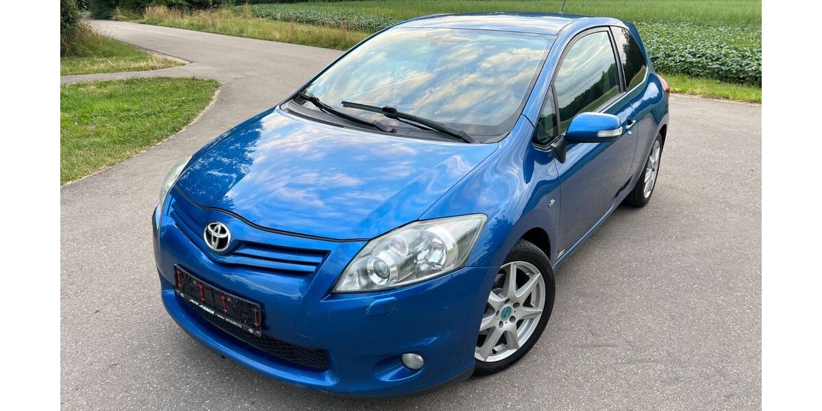 Toyota Auris 215.600 km 1.900 &euro; Augsburg 86167