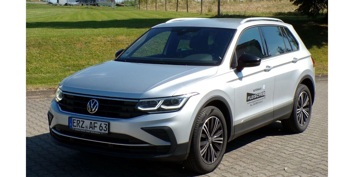 VW Tiguan 49.990 km 26.990 &euro; Gelenau 09423