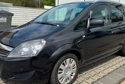 Opel Zafira 185.571 km 3.999 &euro; Bitterfeld - Wolfen 06766