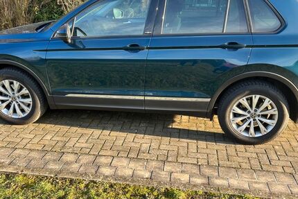 VW Tiguan 48.500 km 27.850 &euro; Dahlum 38170