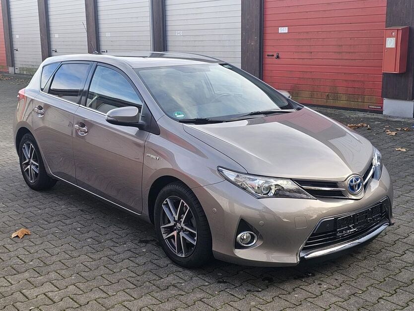 Toyota Auris 90.000 km 10.990 € Gelsenkirchen 45884