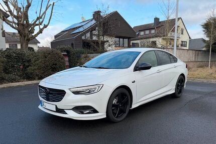 Opel Insignia 118.000 km 16.900 &euro; Rodgau 63110