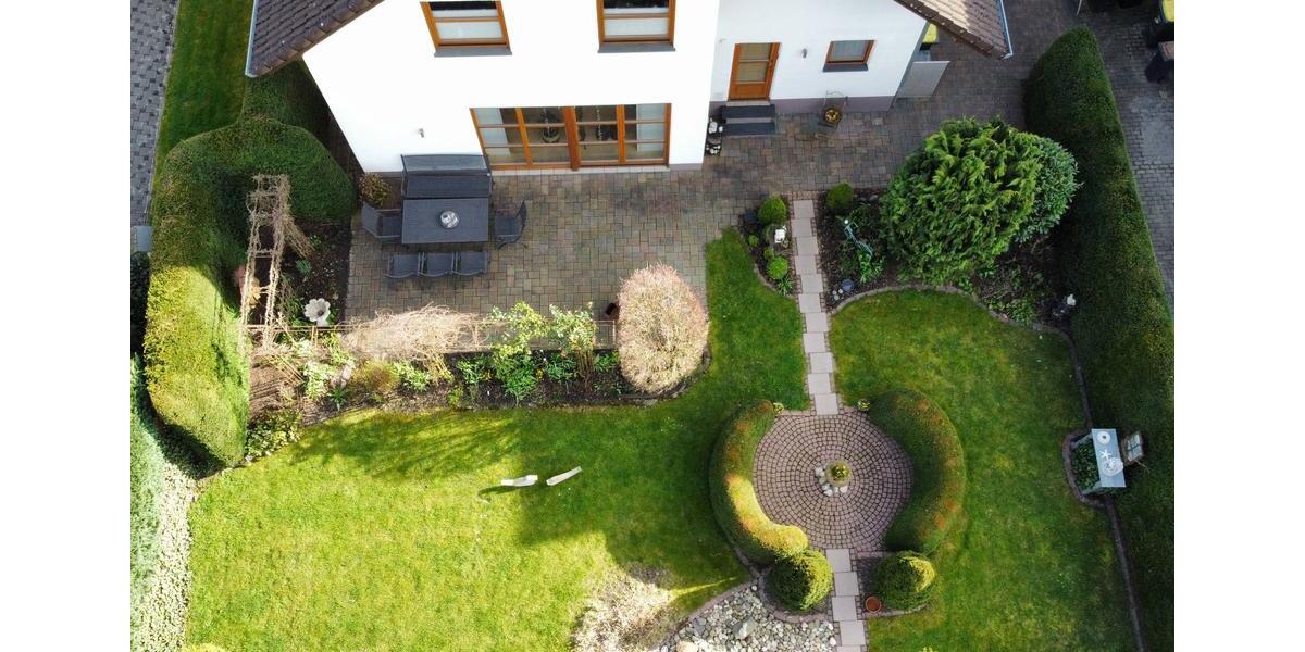 Einfamilienhaus Lennestadt - 6 Zimmer, 135 m&sup2;, 405.000&euro; | Angebot:26124504