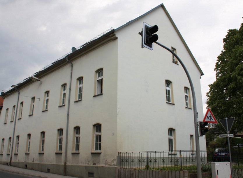 Wohnung zum Mieten in Auma 301,15 € 59.23 m²