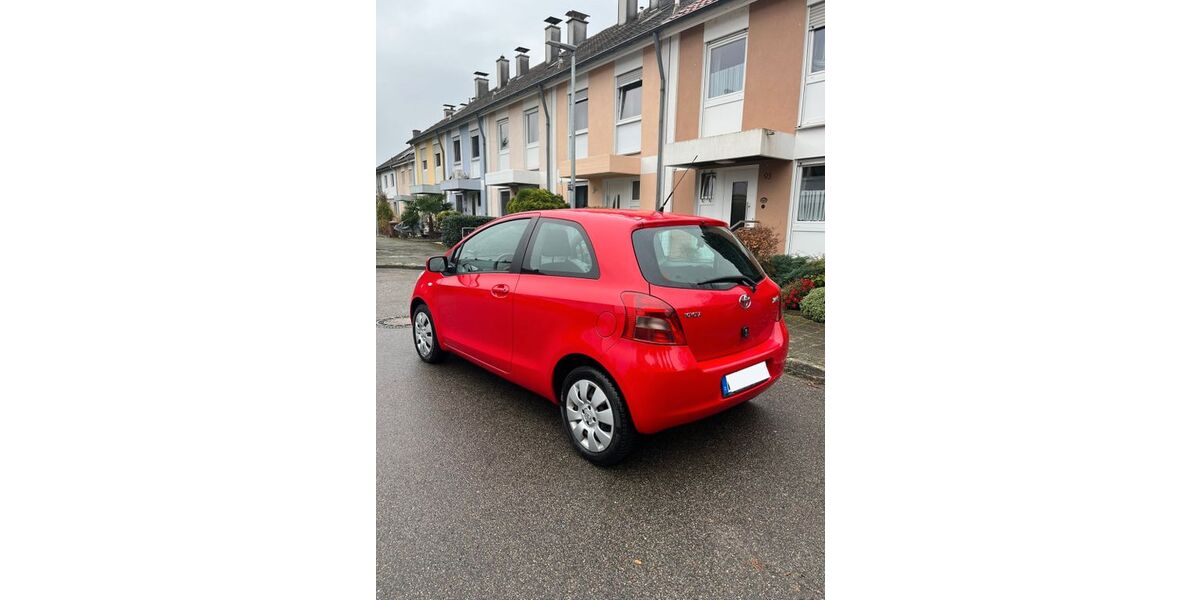Toyota Yaris 124.230 km 2.999 € Mannheim 68165