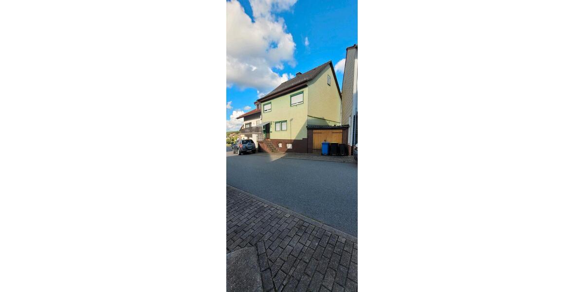 Einfamilienhaus Waldbrunn - 6 Zimmer, 100 m&sup2;, 1.000&euro; | Angebot:26241971