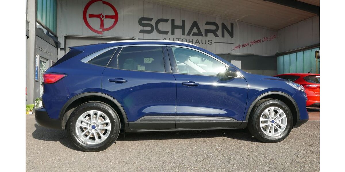 Ford Kuga 97.000 km 22.700 &euro; Eichstetten 79356
