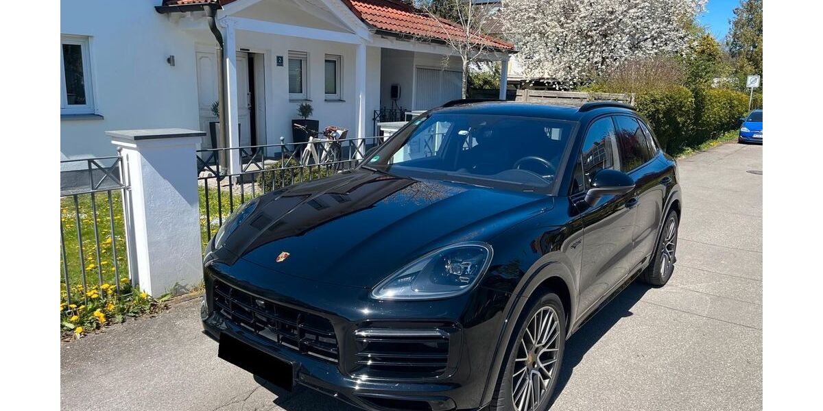 Porsche Cayenne 48.800 km 71.900 &euro; Marburg 35041