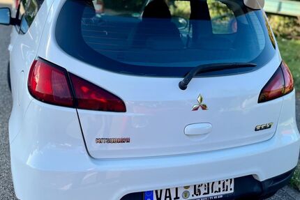 Mitsubishi Colt 160.300 km 1.950 &euro; Vaihingen 71665