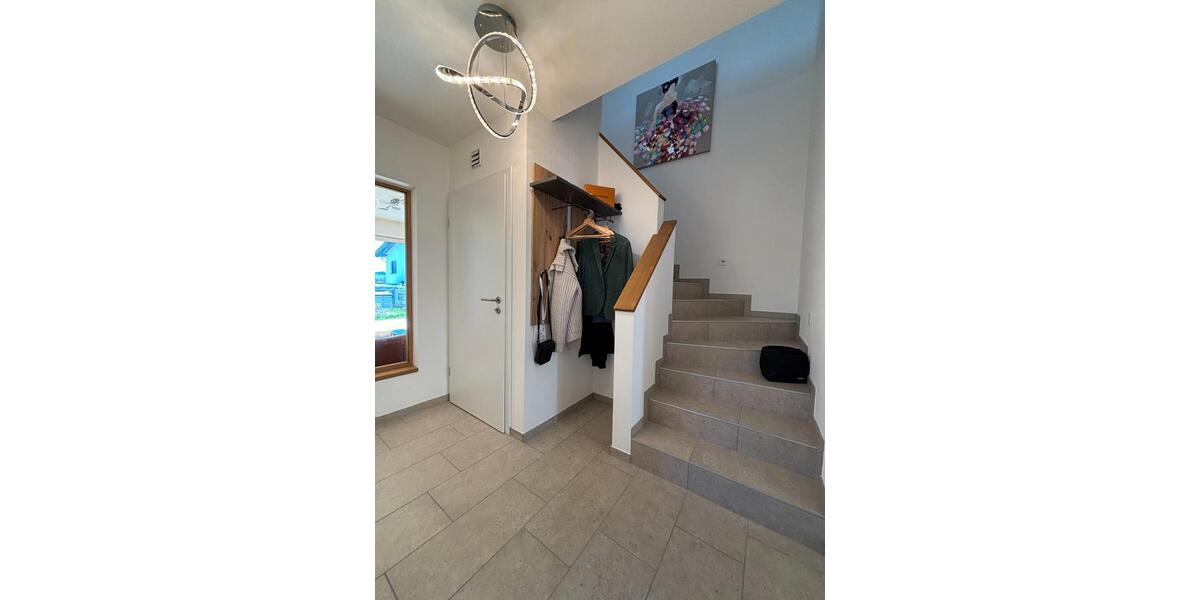 Doppelhaushälfte Eching - 4 Zimmer, 136 m&sup2;, 1.900&euro; | Angebot:26128707