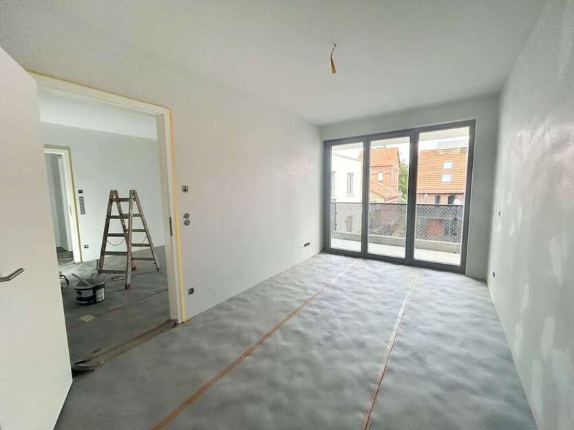 Wohnung zum Mieten in Nauen 668 € 51.69 m²