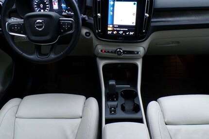 Volvo XC40 124.000 km 23.840 &euro; Düsseldorf 40468