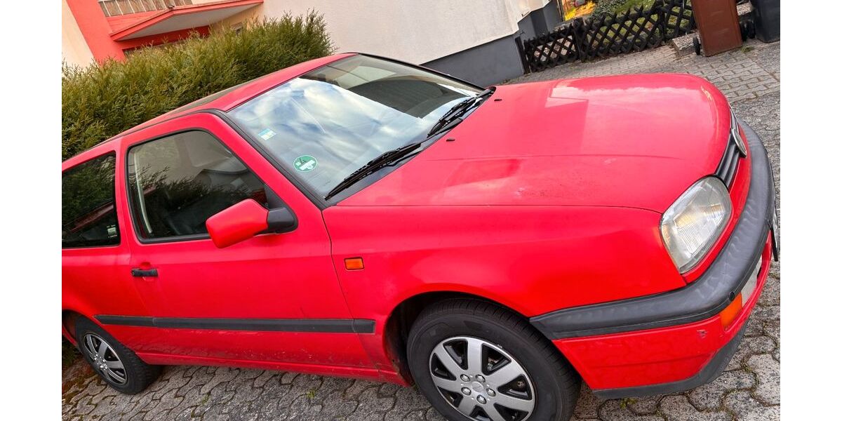 VW Golf 178.000 km 1.150 &euro; Bad Soden am Taunus 65812