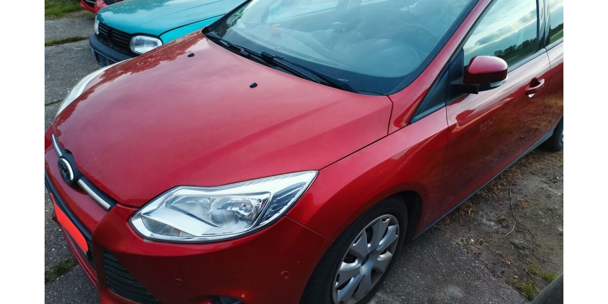 Ford Focus 125.000 km 5.600 &euro; Bornheim 53332
