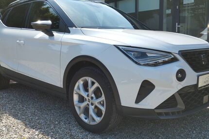 Seat Arona 27.300 km 17.550 € Dachau 85221