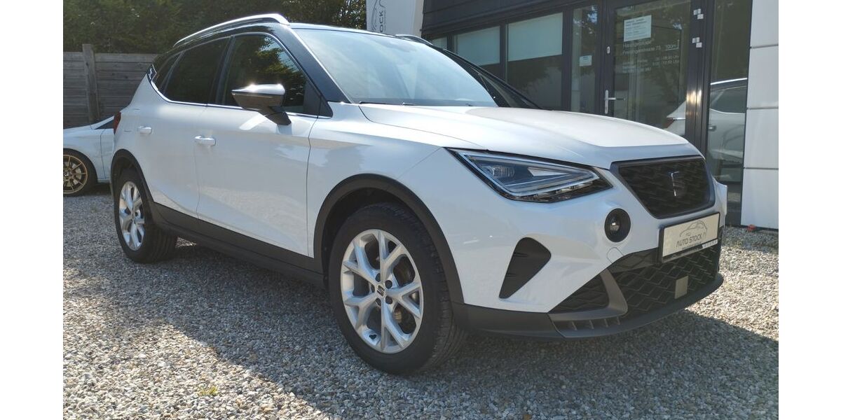 Seat Arona 27.300 km 17.550 € Dachau 85221