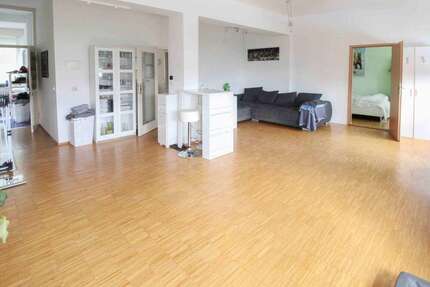 Haus zum Kaufen in Pforzheim 849.000 € 420 m²