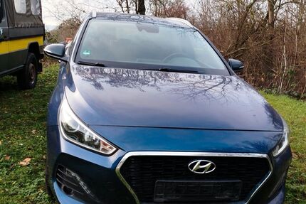 Hyundai i30 102.169 km 7.555 &euro; Bad Homburg 61348